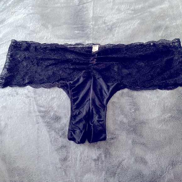 NWOT 2 pair black thongs with lace size 2X - Picture 4 of 6